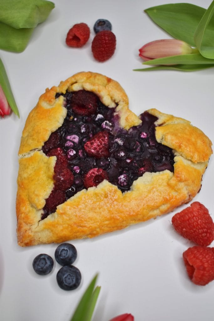 VALENTNINOV GALETTE 3 Image 1 30 21 at 6.17 PM 1 MakeSomeSweets